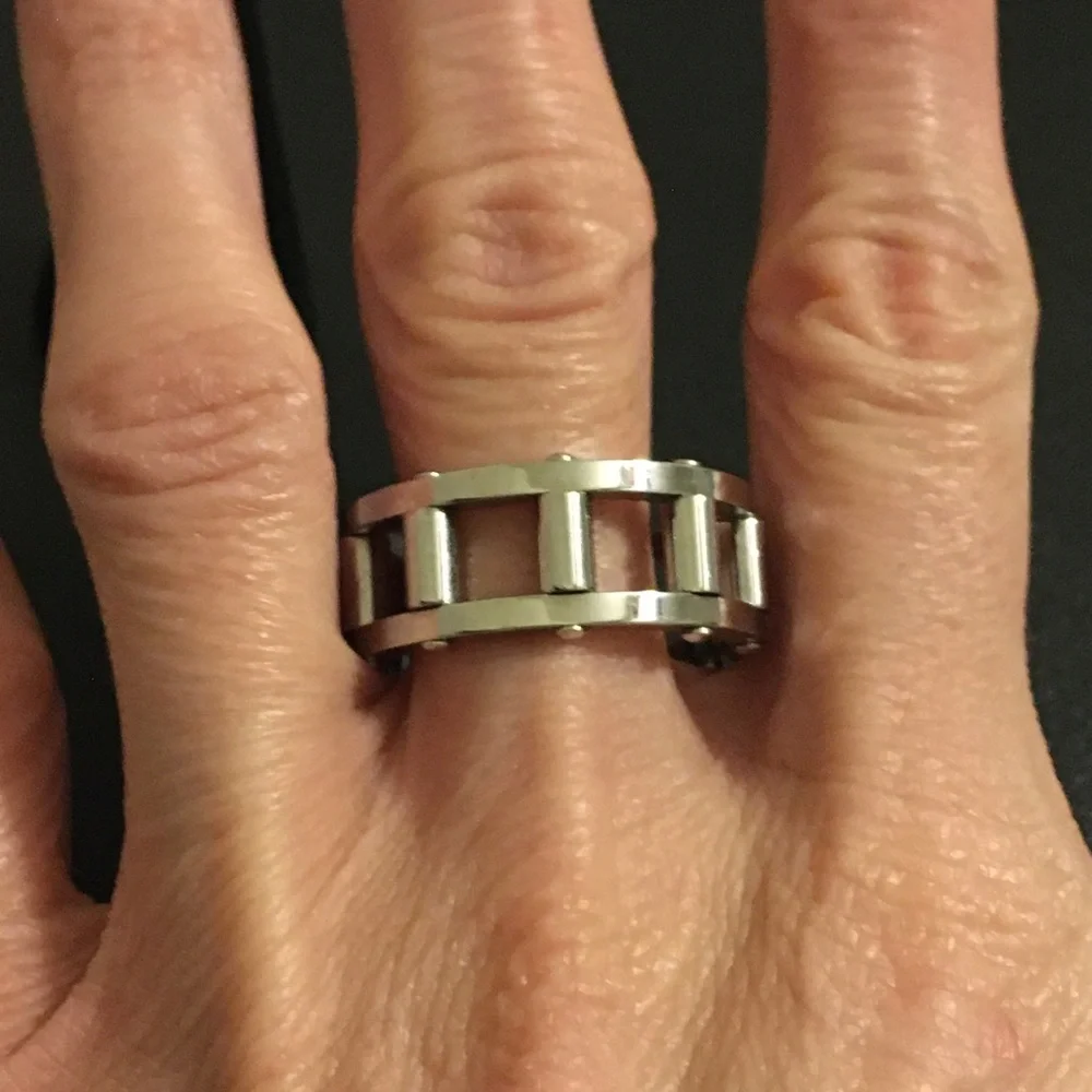 unbranded classic silver